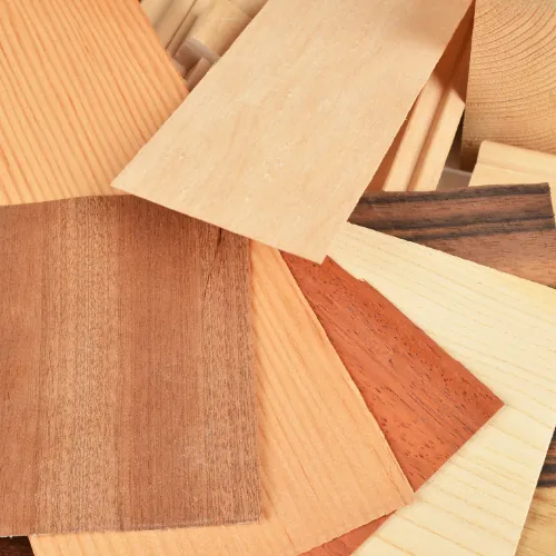 Feuilles de placage de bois préparées pour un meuble